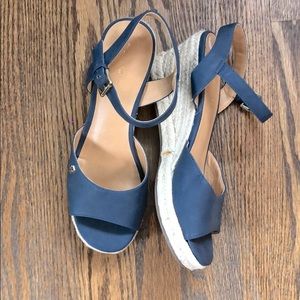 Tommy Hilfiger women’s shoes size 7m blue wedge